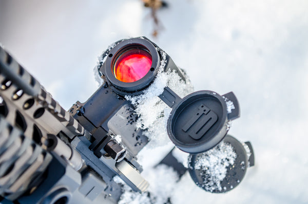 IO-Cover-Snowy-Open-caps-front