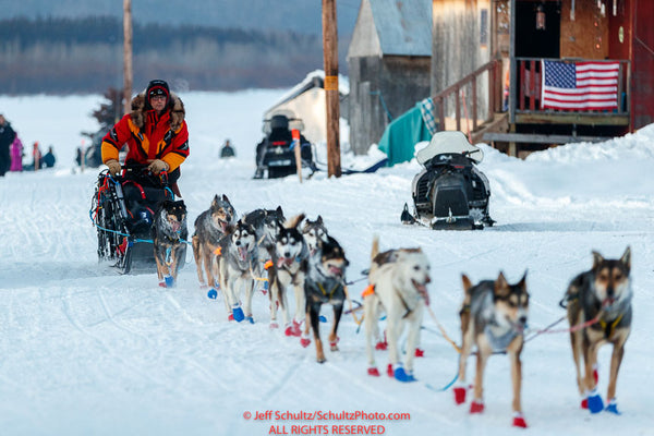 Iditarod 2017 Race Update: From the Yukon River to the Bering Sea Coast