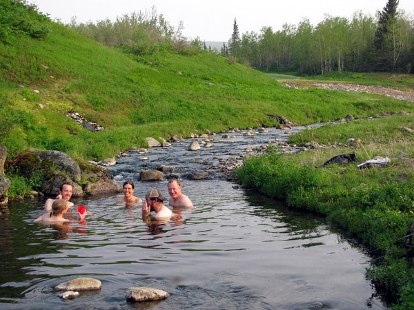 14 Natural Alaska Hot Springs That Will Completely Relax You