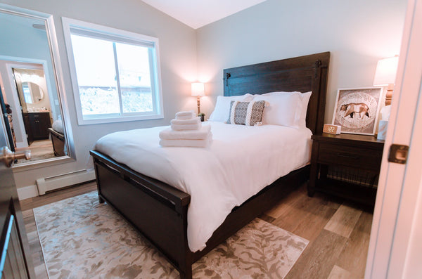 10 Of Our Favorite Alaska Inns To Snuggle Up In During Winter