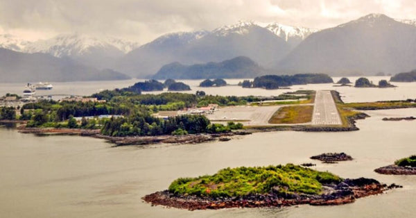 17 Jaw-Dropping Alaska Airport Runways That Will Have You On The Edge Of Your Seat